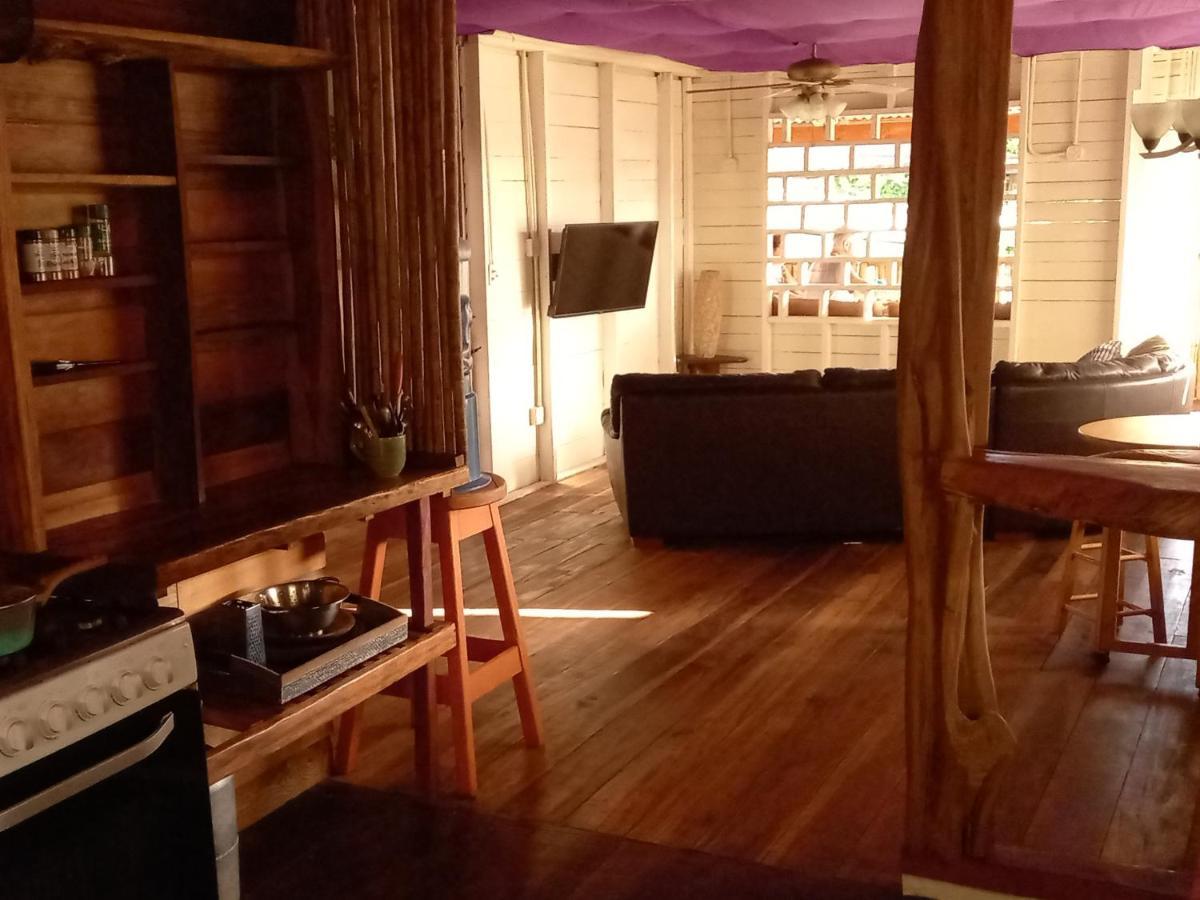 Appartement Casa Lumiere à Bocas del Toro Extérieur photo