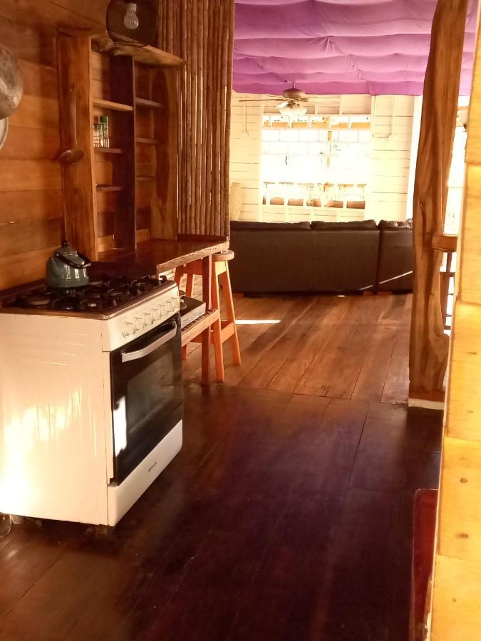 Appartement Casa Lumiere à Bocas del Toro Extérieur photo